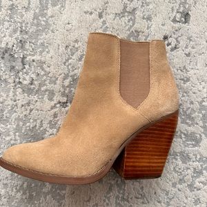 BP Lex Bootie size 7